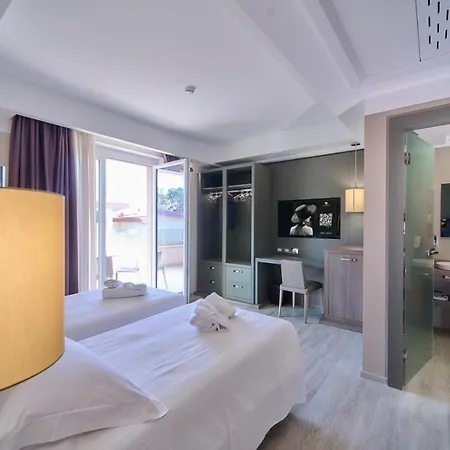 מלון Park Le Dune Di Giovino 4*