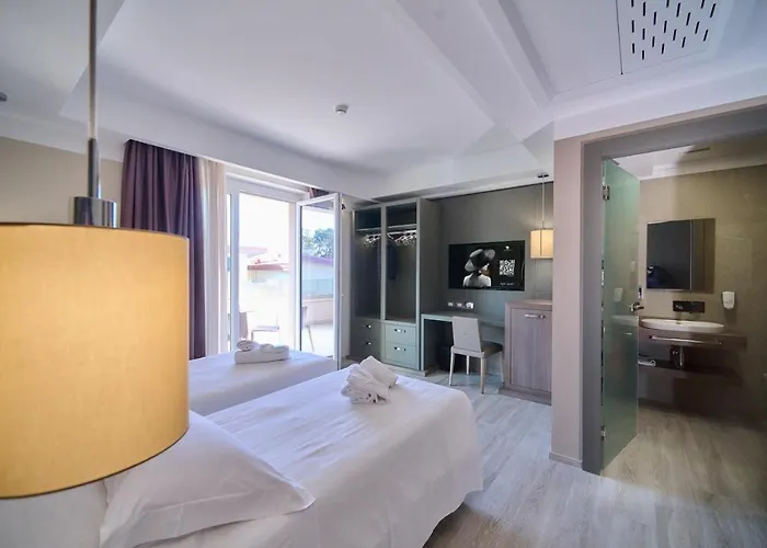 Hotel Park Le Dune Di Giovino 4*